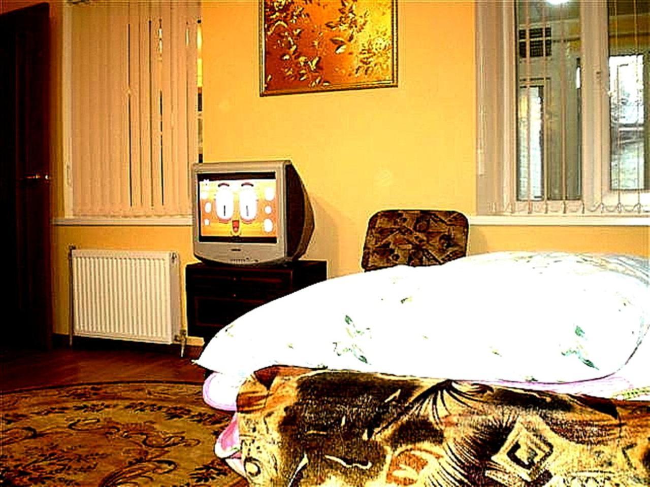 2 Ком Квартира Соборная-Макарова-Макдональдс 4 Дивана Wi-Fi Самый Центр Николаева 2 Этаж Exteriör bild